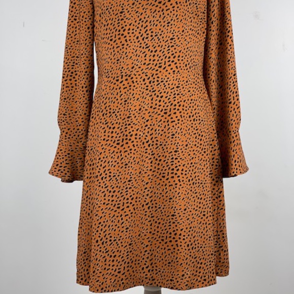 Orange & Black Long Sleeved $15 Sz 8 Excellent C. - Picture 2 of 6